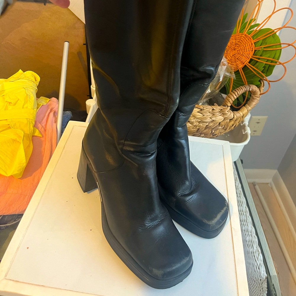Tommy Hilfiger 90s knee high boot